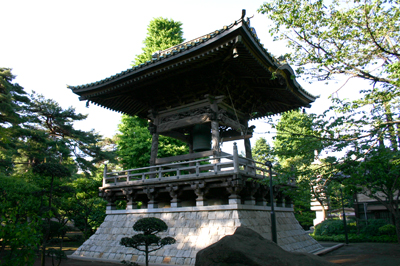 三宝寺の鐘楼