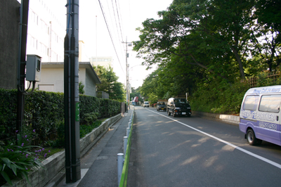 右手は道場寺