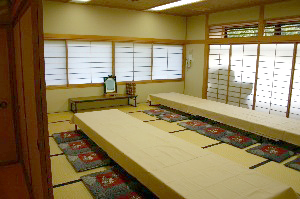 青梅斎場休憩室